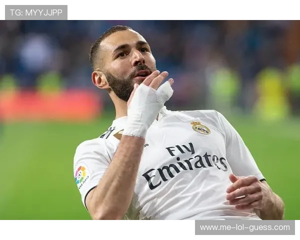 足球球星如何跨界挑战三分球 成就运动跨项传奇 足球球星如何跨界挑战三分球 成就运动跨项传奇